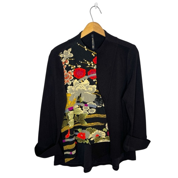 IC by Connie K Black Kimono Style Floral Brocade Button Art to Wear Japanese - Picture 1 of 11